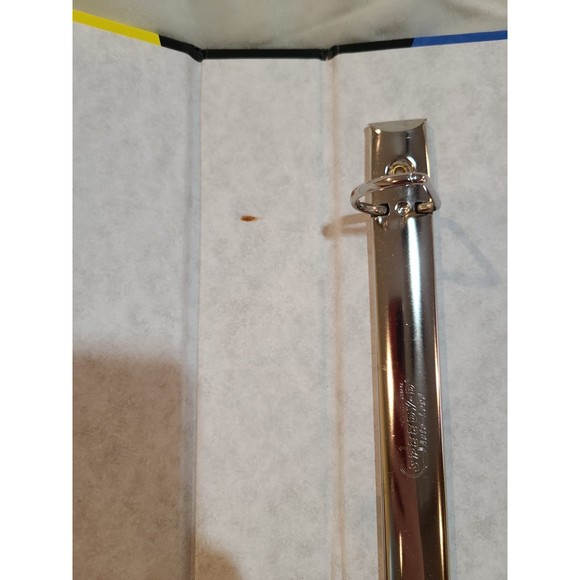 Disney Holson Mickey Mouse Two 2 Ring Binder - Picture 5 of 6